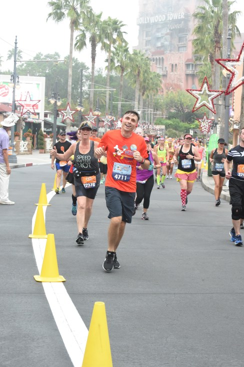 WDWRUNDISNEY_WDWMARACOURSEACTION5_20171105_406120942486